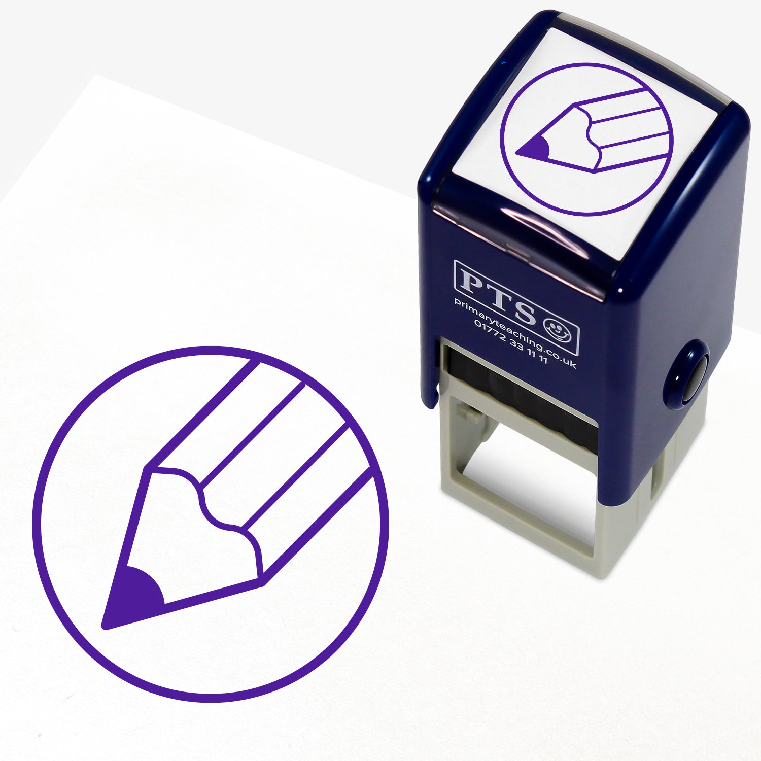 Pencil Grip Stamper – 25mm pre-inked teacher stamp featuring a purple outline of a pencil within a circle, designed to remind pupils to improve their pencil grip in handwriting tasks.